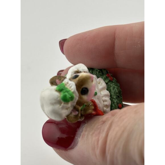 Wee Forest Folk "Chris-Miss" M-032 1978 AP Mouse Wreath Base Red Stock Retired - Picture 6 of 9